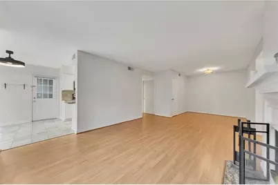 711 Glenleaf Drive, Peachtree Corners, GA 30092 - Photo 8