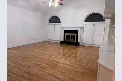 115 Parkview Trace Pass SW, Lilburn, GA 30047 - Photo 8