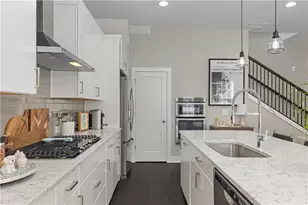 6674 Cadence Blvd, Atlanta, GA 30328 - Photo 10