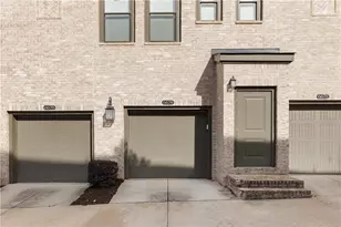 6674 Cadence Blvd, Atlanta, GA 30328 - Photo 24