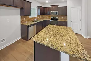 11911 Lovejoy Crossing Way, Hampton, GA 30228 - Photo 2