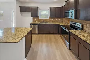 11911 Lovejoy Crossing Way, Hampton, GA 30228 - Photo 8