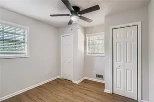 644 Navarre Dr, Stone Mountain, GA 30087 - Photo 16