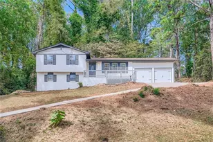 644 Navarre Dr, Stone Mountain, GA 30087 - Photo 2