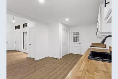 5419 Fieldgreen Drive, Stone Mountain, GA 30088 - Photo 8