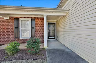 46 Crimson Way, Newnan, GA 30265 - Photo 28