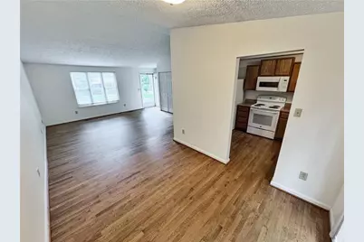 100 Roswell Farms Court, Roswell, GA 30075 - Photo 4