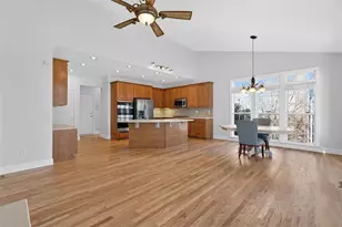 5395 Harbury Ln, Suwanee, GA 30024 - Photo 16