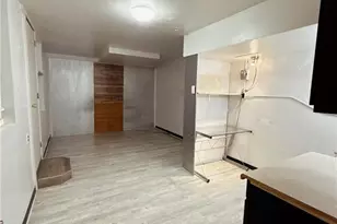 815 Sunfield Dr NW, Lilburn, GA 30047 - Photo 16