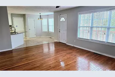 1048 Falls Brooke Drive, Conyers, GA 30094 - Photo 8