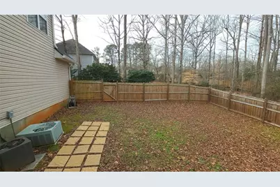 1048 Falls Brooke Drive, Conyers, GA 30094 - Photo 16