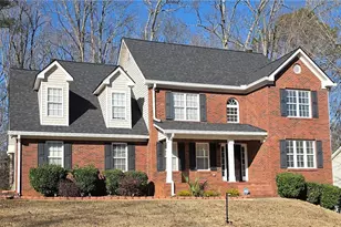 1048 Falls Brooke Dr, Conyers, GA 30094 - Photo 2