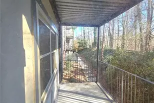 6851 Roswell Rd NE, Sandy Springs, GA 30328 - Photo 2