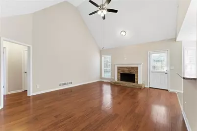 700 Hearthstone Crossing, Woodstock, GA 30189 - Photo 4