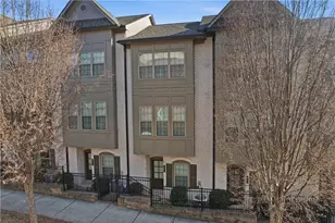 555 Broadview Pl NE, Atlanta, GA 30324 - Photo 1