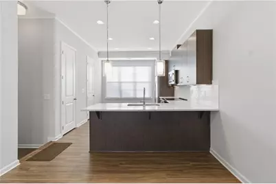 555 Broadview Place NE, Atlanta, GA 30324 - Photo 10