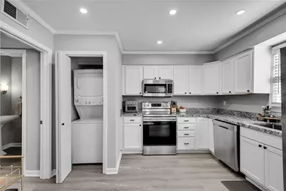 6520 Roswell Road #11, Atlanta, GA 30328 - Photo 12