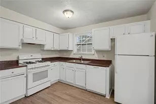 5571 Tunbridge Wells Rd, Lithonia, GA 30058 - Photo 8