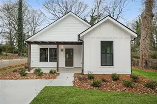 672 Commercial Ave NW, Atlanta, GA 30318 - Photo 1