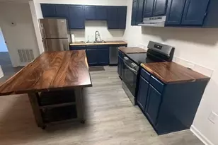 605 Candler St, Gainesville, GA 30501 - Photo 2