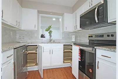 38 La Rue Place NW, Atlanta, GA 30327 - Photo 12