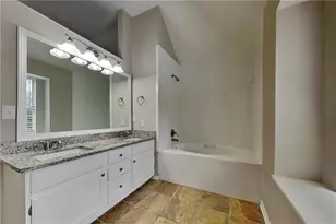 2940 Trotters Pointe Dr, Snellville, GA 30039 - Photo 10