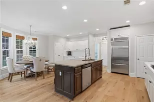 730 Hunting View Point, Atlanta, GA 30328 - Photo 22