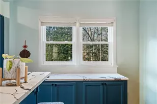 2323 Venetian Dr SW, Atlanta, GA 30311 - Photo 8