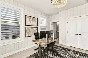 4342 Parkside Pl, Atlanta, GA 30342 - Photo 22