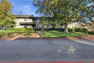 285 Lakemoore Dr NE, Atlanta, GA 30342 - Photo 24