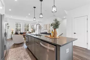 1842 Gotham Ln NE, Atlanta, GA 30324 - Photo 12