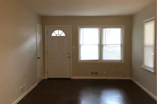 1048 Mantissa St NW, Atlanta, GA 30318 - Photo 2
