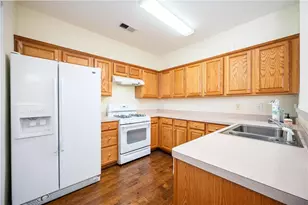 248 Riverstone Pl, Canton, GA 30114 - Photo 4