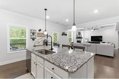 7119 Branch Creek Cove, Flowery Branch, GA 30542 - Photo 10