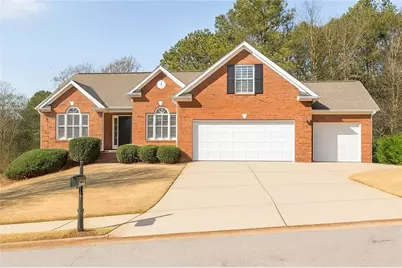 1207 Morgans Run, Monroe, GA 30656 - Photo 2