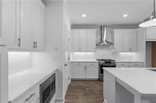 4916 Molder Ave, Buford, GA 30518 - Photo 6