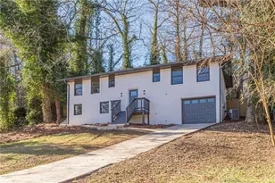 422 Susan Creek Dr, Stone Mountain, GA 30083 - Photo 2