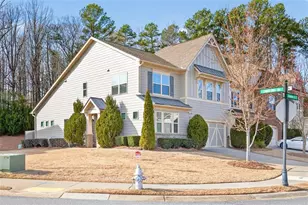 2405 Boxwalking Ct, Cumming, GA 30040 - Photo 2