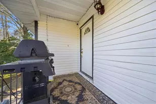 2363 Woodside Way, Atlanta, GA 30341 - Photo 6