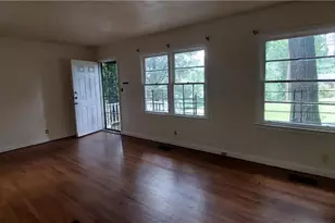 2980 Wanda Cir SW, Atlanta, GA 30315 - Photo 8