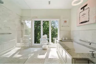 2525 Peachtree Road NE #25, Atlanta, GA 30305 - Photo 32