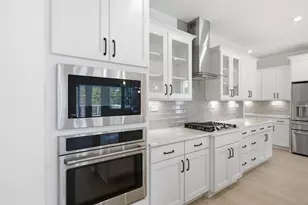 385 Huron Ln, Hoschton, GA 30548 - Photo 8