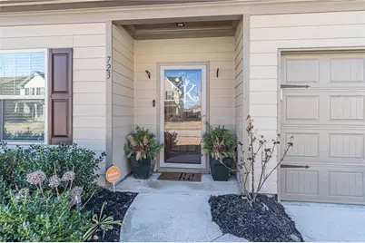 723 Independence Avenue, Pendergrass, GA 30567 - Photo 2