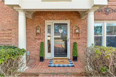 2705 Holcomb Springs Drive, Alpharetta, GA 30022 - Photo 4