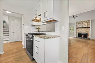 1017 Falling Valley Ct SE, Smyrna, GA 30080 - Photo 6