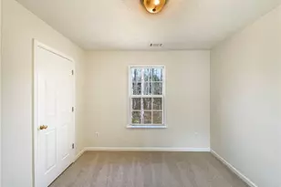 728 Guide Post Ln, Stone Mountain, GA 30088 - Photo 14