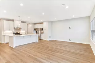 555 Thatch Ter, Fayetteville, GA 30214 - Photo 8