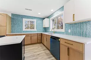 2103 Arlington Circle, Atlanta, GA 30318 - Photo 12