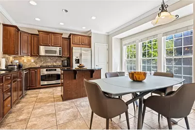 890 West Road, Atlanta, GA 30324 - Photo 18