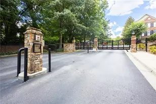 890 W Rd, Atlanta, GA 30324 - Photo 46